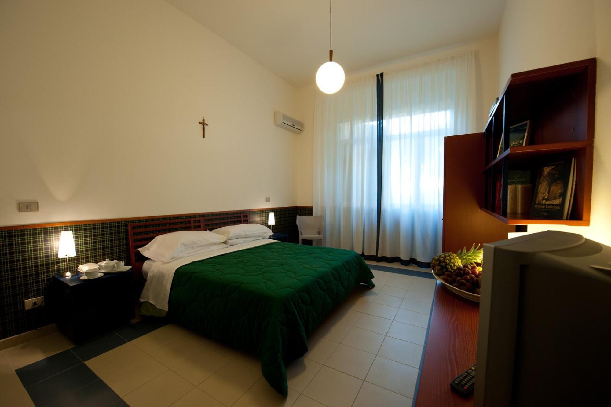 Hotel Villa Sturzo Caltagirone Dış mekan fotoğraf
